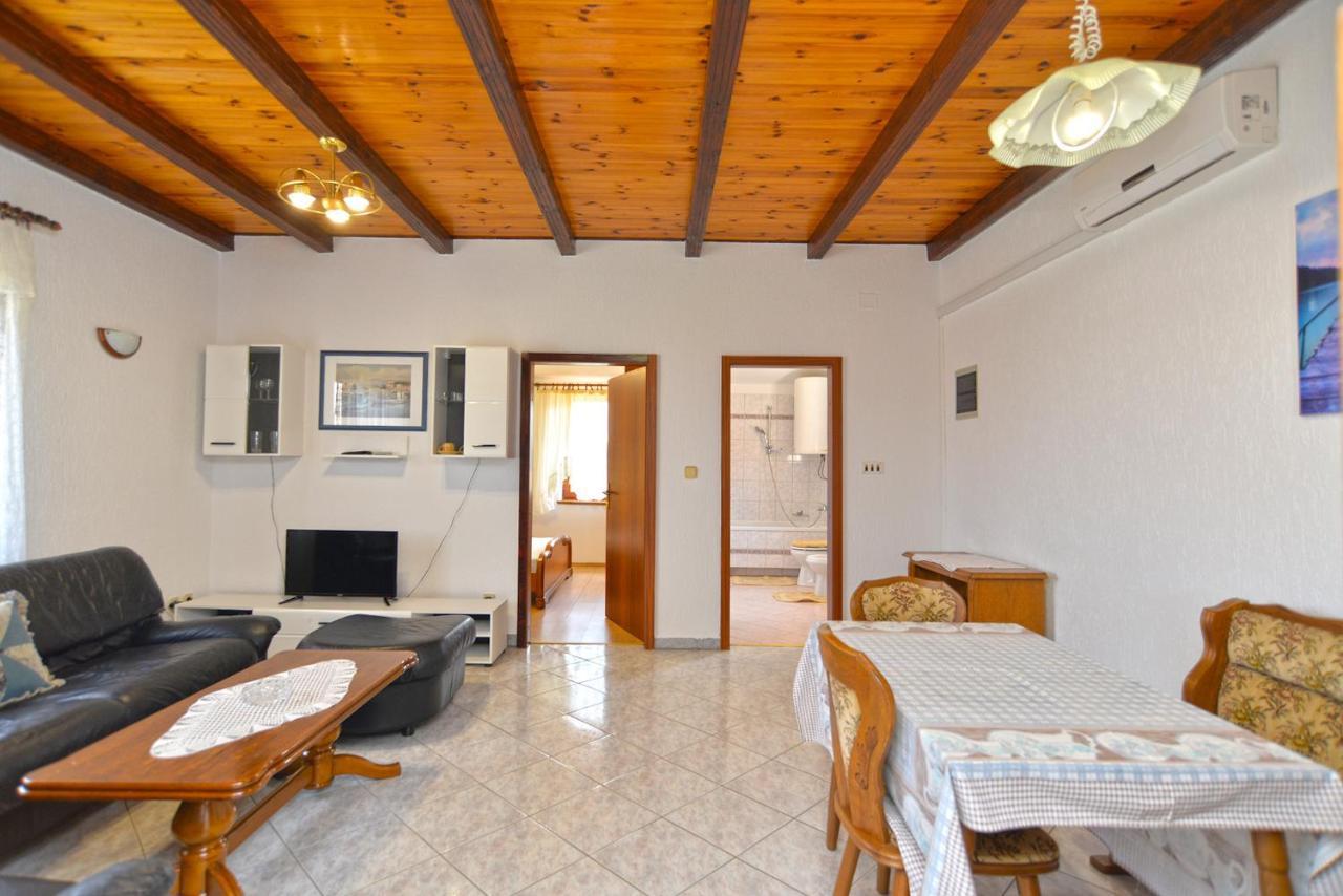 Apartments Balizerka 106 Pula Bagian luar foto